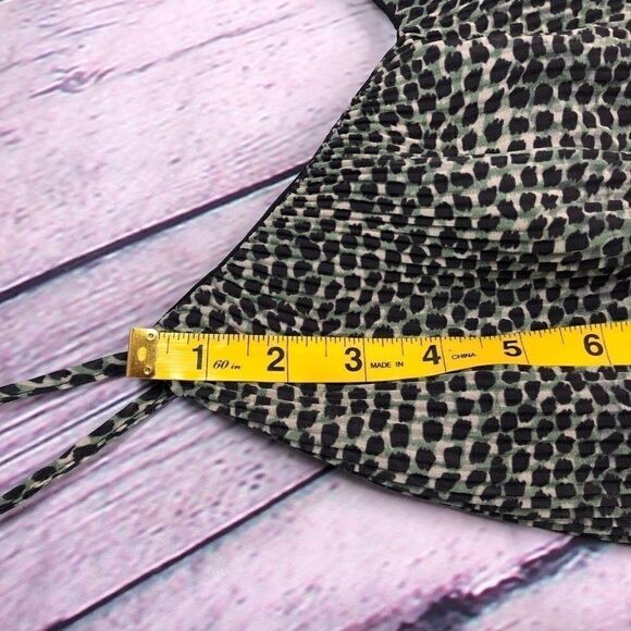 TOPSHOP Accordion Pleate Spaghetti Strap Top - Picture 7 of 12